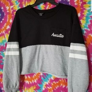 Cropped long sleeve shirt